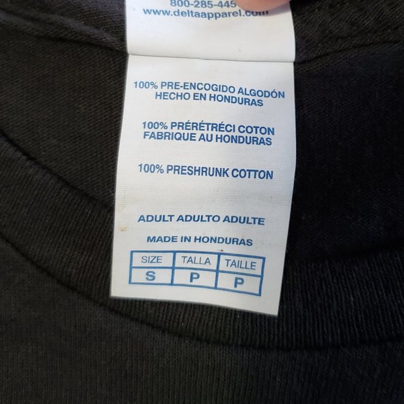 Music Heals Chicago Skyline Graphic Band T-Shirt - Picture 5 of 6